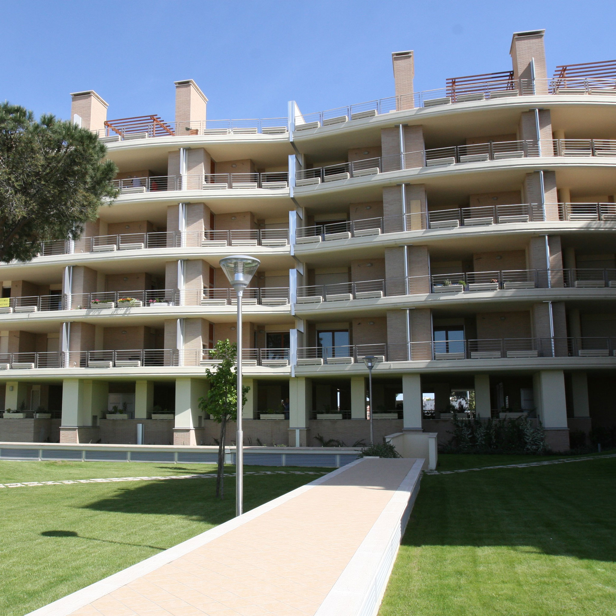 Complesso Il Glicine Gruppo Rossi Roma