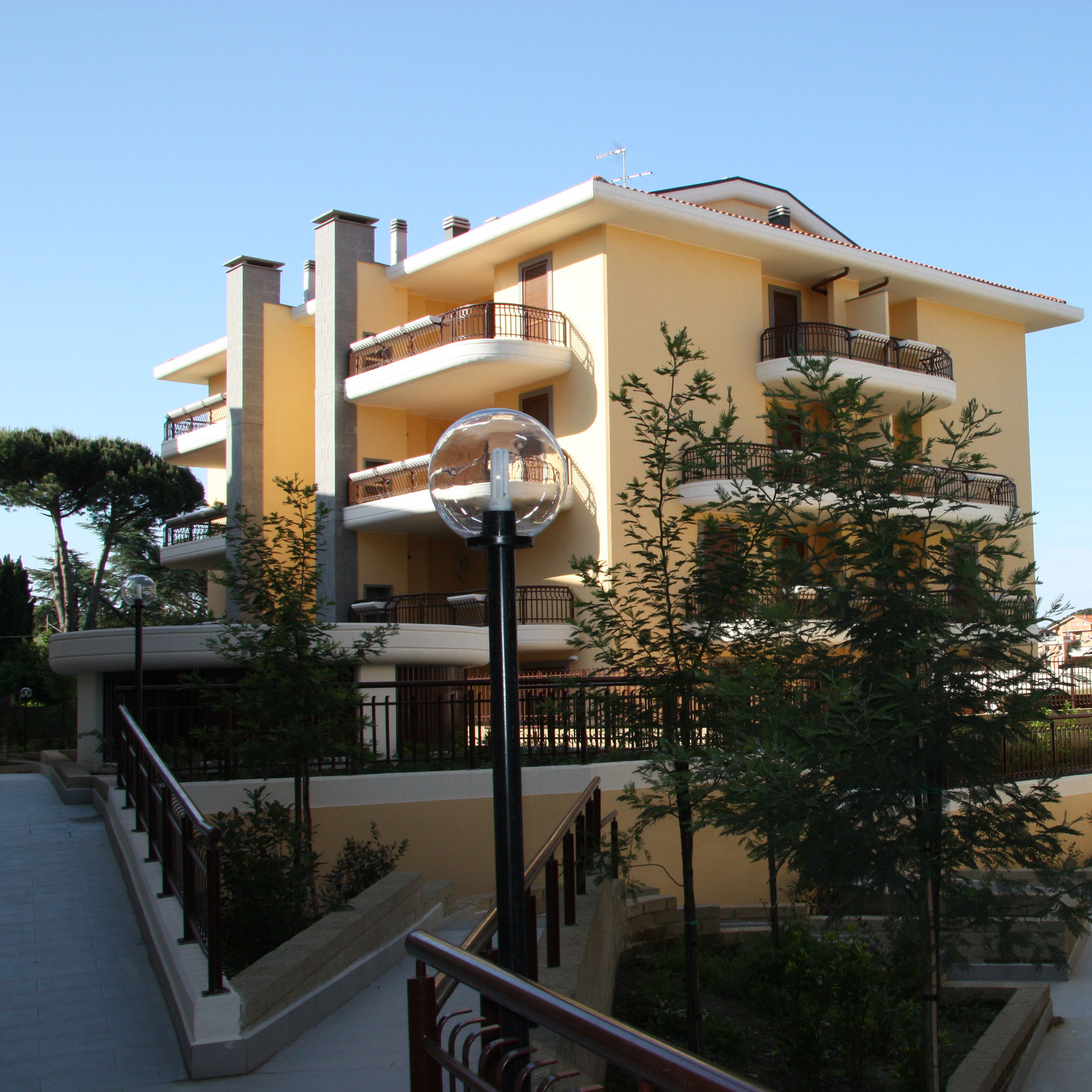 Nuovo coplesso a Marino Il Grappolo Gruppo Rossi