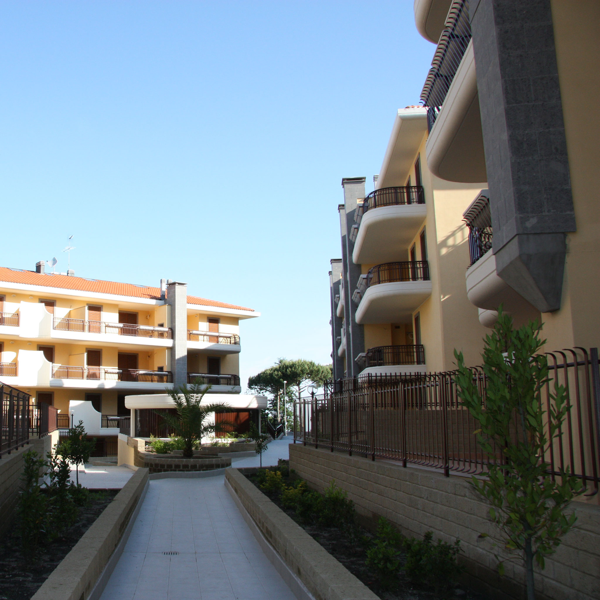 Nuovo coplesso a Marino Il Grappolo Gruppo Rossi