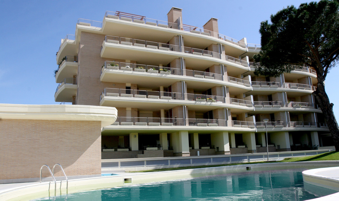 il-glicine-piscina-roma